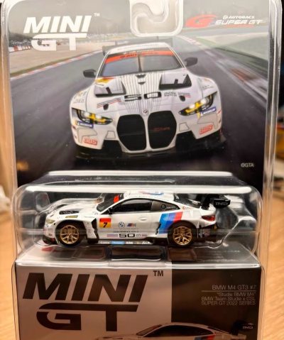 这款模型车颜值出众，做工精细，比例协调，漆面质感很好。发货速度快，包装稳固，性价比超出预期，好评哦 希望还能买到更多