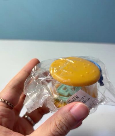 这次在挖煤姬淘到的迷你小车和周边太令人惊喜了！品相崭新，包装仔细，物流迅速。特别喜欢汉堡造型的月间玩具，细节满满，童趣十足。整体购物体验非常流畅愉快，是收藏爱好者的宝藏平台！