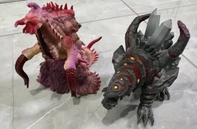 异生兽17cm软胶是17cm软胶系列的巅峰之作，复杂的造型以及几乎没有偷色的涂装，甚至还有一点点可玩性。这次一共收到3只，期待收到最稀有的库土拉。本次物流使用的平台竹蜻蜓专线，效果不错，整体物流时效仍处于行业相对领先的状态。