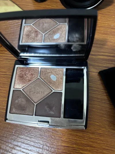 挖到宝了！迪奥眼影+香奈儿彩妆超惊喜?