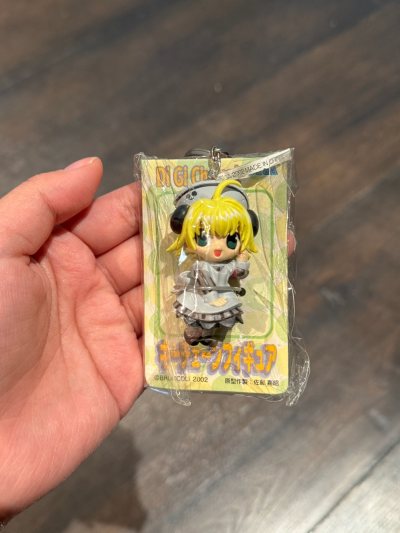 难得遇到有包装的品相非常好，随缘买到，感觉界面做的是海淘软件里最清楚的转换人民币价格或者搜索功能都很好，小东西发竹蜻蜓也很合算