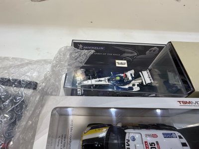 这一批的又收到了。 还是很快。 拿到称了一下， 没问题， 重量是对的。 打开检查。 完全没问题。 有几台车找了很久，终于找到了。日淘的价格虽然谈不上便宜， 但是绝版的东西能买到。 就是非常好！ 