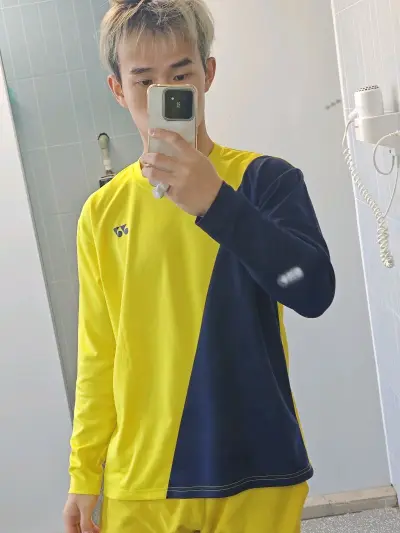 找到国内很少的黄色短裤，还有黄黑配色的tonami俱乐部配色的衣服，很多喜欢的能在挖煤姬买到，因为国内很少嘛，希望还能再次来淘到喜欢的