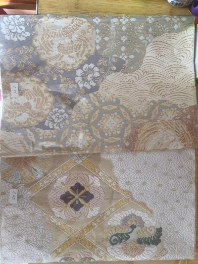 又是一次非常满意的购物，挖煤姬的搜索功能简单流畅，页面美观功能齐全，购物体验特别好。这次购买的是两块正绢西阵织布料，用来做手工制品或者给娃娃做衣服，都很好用很好看，满意满意