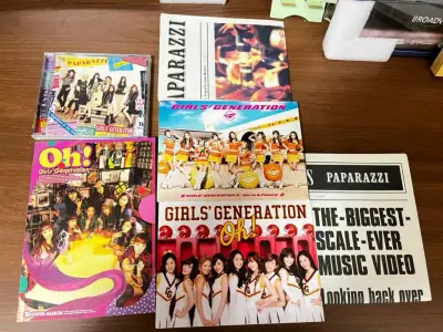 这次验感真的很好，不仅切到了好价，速度也超快的
 
硬纸板+泡沫纸层层打包，漂洋过海专辑四角尖尖，连点压痕都没有，强迫症狂喜！
 
客服回复快还超有耐心，社恐追星党狠狠共情～物流半个多月就到，全程可查超安心✨
 
追星党日淘谷子、专辑闭眼冲，亲测不踩雷！
 
