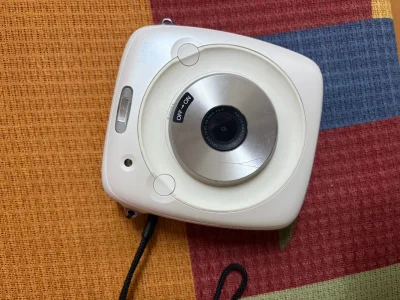 在挖煤姬买的拍立得到手了！Yahoo日拍的话会有岛内邮费，再加上国际邮费，所以价格会没有那么划算，但是比较容易拍照自己喜欢的颜色。
SQ1和min8+都很新，很满意。但不得不说，选的海运确实慢，等了快一个月。最郁闷的是还被海关税了，到手价高了一些。总结：东西好，但海...