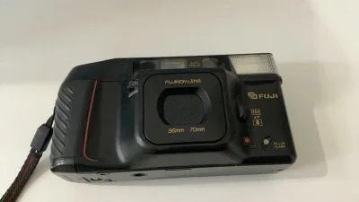 挖煤姬的页面简洁操作顺畅，使用感特别好。审核发货速度快，走可追踪小航空路一周左右到达。
包裹包装扎实，发货会免费换新箱。纸箱硬实且内裹多层泡沫纸，特别扎实。
这次切到的是富士胶卷机，价格非常划算，很新功能没有任何问题，电池仓非常干净，也没有漏液，非常开心的一次购物体...挖煤姬的页面简洁操作顺畅，使用感特别好。审核发货速度快，走可追踪小航空路一周左右到达。
包裹包装扎实，发货会免费换新箱。纸箱硬实且内裹多层泡沫纸，特别扎实。
这次切到的是富士胶卷机，价格非常划算，很新功能没有任何问题，电池仓非常干净，也没