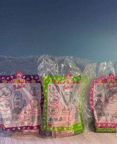 这次从挖煤姬收到的包裹，完美复刻了打开童年芭比文具屋时的惊喜感！包装依旧扎实，每件小物都被泡泡纸悉心守护，摆放得整齐有序。物流快如闪电，服务全程贴心。这份用心的购物体验，让人充满信赖与愉悦，一定会再次光顾！