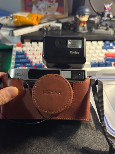 又淘到了很多喜欢的相机 开心 太实惠了 自己用刚刚好 新手友好+优惠多：全中文界面+人民币自动换算，教程详细；常发八八折、免手续费券等福利，合单功能可平摊运费，运费支持“多退少补”很贴心。