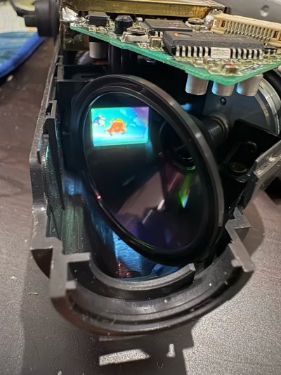 全世界最小crt彩色显示系统
来自日本三菱
1992年，34年时光
经过努力，终于重新焕发光彩！
滚动的不仅是色轮
更是时间与色彩的记忆