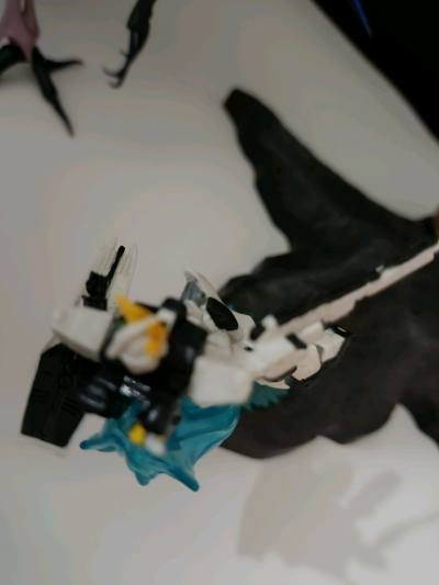 这次购买的是绝版了很久的gundam collection瓦索隆，没有注意到有个小缺件，不过这个价格能买到已经很好了