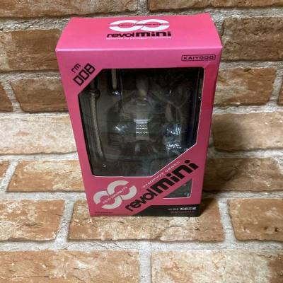 在挖煤姬买到了海洋堂迷你石田三成，价格很便宜，成色几乎全新，关节紧实。快递选用了竹蜻蜓专线，打包严实，速度快，一周就到手了，最重要的是邮费很便宜。很好的一次购物体验，下次还会继续海淘好物。