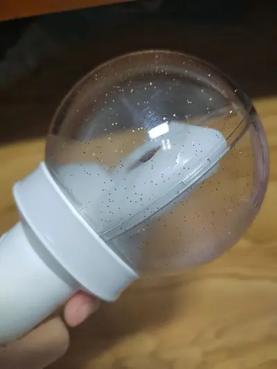 很好价的应援棒，功能完好，状态也还不错，配置齐全。挖煤姬很好用，竹蜻蜓路线很好用，希望可以越做越好！