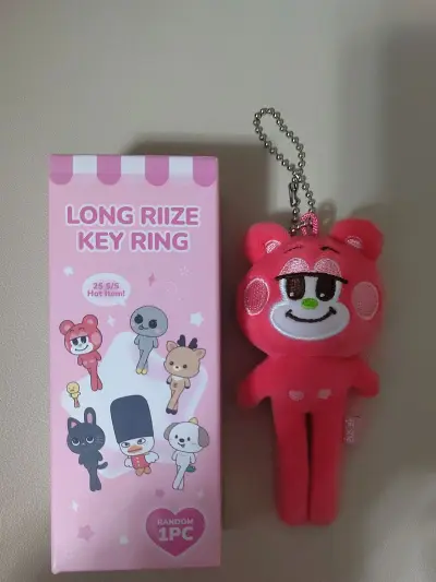 刚好250g寄出，退了20邮费，特别好啊，多退少不补这一点。红色生物也很可爱，状态很好很新，和卖家描述相符。希望挖煤姬越来越好！