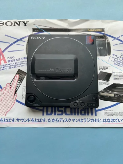 海淘两台机器回来，一台索尼Sony d100随身听，另外一台是索尼d250随身听，这机器比较少，一次愉快的海淘经验