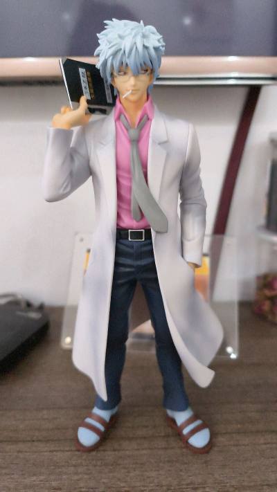 第一次用挖煤姬切煤手办很顺利～发货速度很快，包装也很安心，还用了券减免了一部分的费用，是一次很不错的体验，后续如果还有想要买的还会继续使用。卖家还送了礼物，很开心！最后展示我的超貌美银时手办～