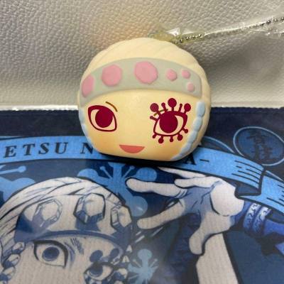 这次在挖煤姬好价买到了天元大人的耳饰和面包捏捏哎。耳饰前几年发售的时候忘记买了，后面想起来的时候国内闲鱼不是贵价就是已拆，幸好有挖煤姬，帮我圆梦啦！