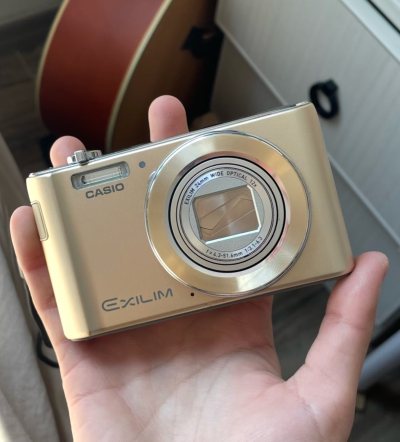 这次又新入了几台心仪的相机，成色都还不错，还没有时间拿出去拍照，到时候电池到了试试看拍出来效果怎么样，包装和物流依旧没的说，好评好评