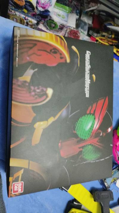 假面骑士欧兹的csm1.0豪华腰带也是好价收到了，里面不仅有欧兹还有波塞冬的腰带，性价比真高，谢谢挖煤姬