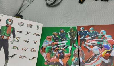 作为铠武厨，昭和锁种套也是必须入的好吧，但是国内普遍高昂的价格不禁让我望而却步，感谢挖煤姬让我好价收到