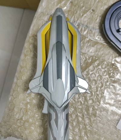 银河奥特曼的变身器银河火花，国内一直价格非常昂贵，谢谢挖煤姬让我购入了便宜且成色好的银河火花，终于可以变身了


