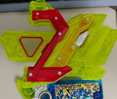 这次购入的是假面骑士02的最终道具，02面板和密钥，非常帅的最终形态，而且磁吸授权变身，太帅了，谢谢挖煤姬