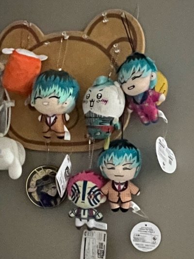 第n次挖煤，只有些毛绒这些，就合单一起寄了，到了以后要我自己申报，我就差不多报了下，可能金额也不是很大，海关拆了2个袋子，都没细看，其他无拆就放行了，挺好的，要是全拆了要复原还有点困难，生怕小东西找不到了。顺利就好。