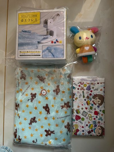 第四次收到挖煤姬的快递啦，这次是ems，从下单到收货，运输不到二十天就到货啦，很适合邮寄衣物及家纺物品，挖煤姬时不时就会有优惠以及运费优惠，切煤速度很快，真的很推荐！


