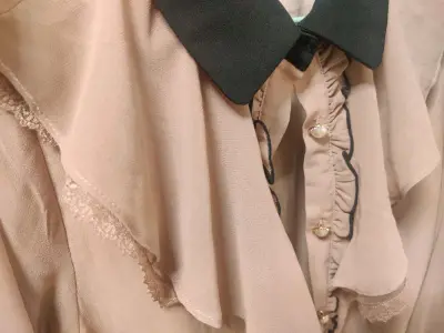 挖煤姬真的太方便了，日常刷自推谷子一下就看到了好价谷，使用挖煤姬非常快速的切下了！一键翻译真方便，使用了优惠券，更加便宜了！使用非常便宜的价格购买到了很好的衬衫，非常漂亮。合箱功能也很方便，省掉了很多邮费！没有加购包装但都没有损伤