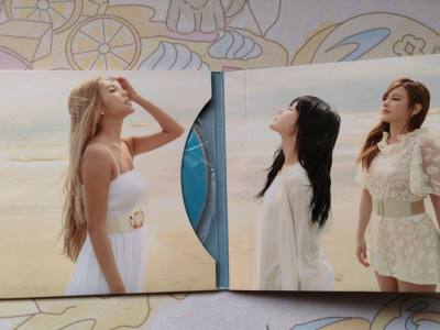 又在挖煤姬购物安全下车啦。
这次终于好价收到了我的梦情，集齐了一套。
下次我还会在挖煤姬多蹲蹲看，能不能继续弥补我的遗憾。。