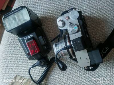 很便宜的价格让索尼实现离机闪，带ttl，家有美能达相机和闪光灯，这个原装配件稀少，好在挖煤姬找到了，在索尼a7c2完美使用，能实现自动测光补光，很不错，老物件值得拥有