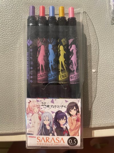 这次走的竹蜻蜓plus 成功赶在年前收到了 特别好！
虽然收到的时候盒子有点被挤压到了
但挖煤姬填充的泡泡纸厚厚的
让谷子能够安全到家～