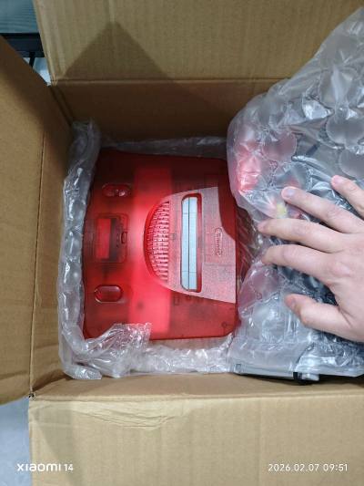 这一次购买的这款任天堂n64游戏机到货了，包装很好机子也没有损伤，开机试了下非常完美，1个月的等待没有失望，还会继续购买支持！