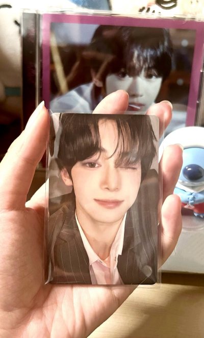 非常愉快的一次切煤，好价收到了自己想要的小卡，还有一套日专单封裸专，省了很多事情，推荐大家在挖煤姬切煤