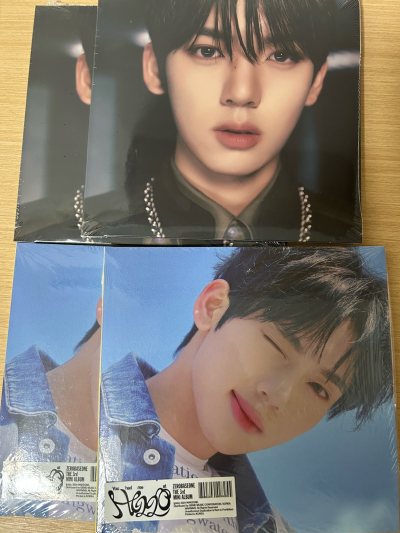 切了4本维辰的好价单封，还有昊彬彬维辰的水果zeroni，可爱的桃子榴莲蓝莓，三个才110，捡大漏了，日本限定rinini发圈发夹很实用了，看着维辰单封封面，真的脸蛋天才