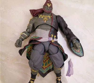 盖侬figma做工扎实，造型高度还原游戏形象，身形霸气、细节刻画到位，涂装均匀无溢色，质感厚重有分量。关节可动性优秀，支撑稳定，能轻松摆出多种战斗姿态，配件丰富、替换顺畅，把玩与展示都很合适。整体比例协调、细节精致，作为塞尔达系列收藏十分耐看，性价比与还原度双在线，...盖侬figma做工扎实，造型高度还原游戏形象，身形霸气、细节刻画到位，涂装均匀无溢色，质感厚重有分量。关节可动性优秀，支撑稳定，能轻松摆出多种战斗姿态，配件丰富、替换顺畅，把玩与展示都很合适。整体比例协调、细节精致，作为塞尔达系列收藏十分