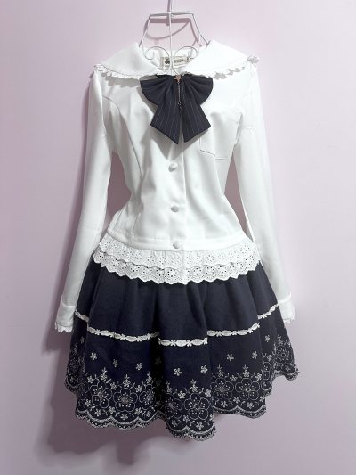 喜欢lizlisa的花柄半身裙好久了！在煤炉切了两条中古，状态都不错。没有选择拍照服务也安全地收到了！包装很安全，以后也会继续支持挖煤姬的❤️