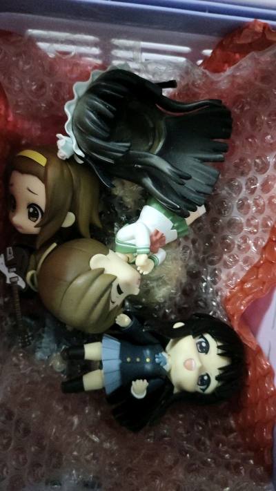 轻音少女！一直在蹲价格合适的，运输快，走的竹蜻蜓。东西很好。包装严谨。卡哇伊。萌萌萌，挖煤姬好实用。


