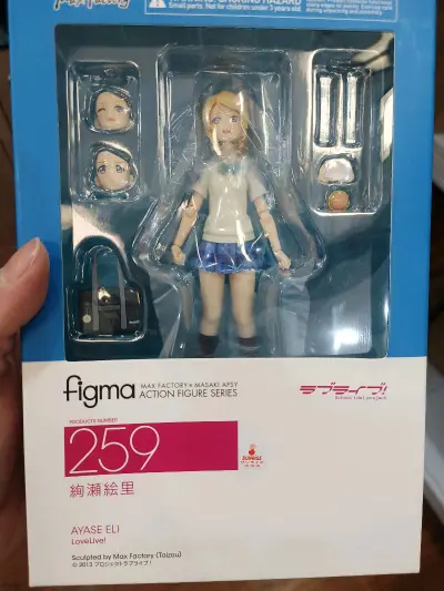 第n次挖煤姬海淘顺利完成，这次购买的是全新figma lovelive系列的绚濑绘里，物流迅速，八角尖尖，包裹没有任何损伤，非常满意