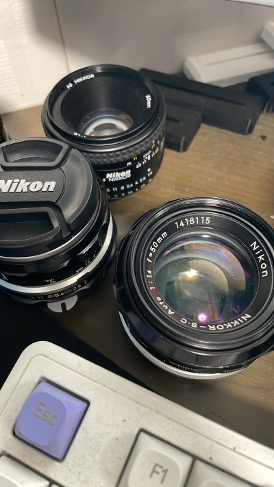 海淘50mm f/1.4到货！全开锐度惊艳，焦外奶油般化开。挂机扫街轻便，夜拍进光量足，唯对焦需稳准狠，成片很有质感。


