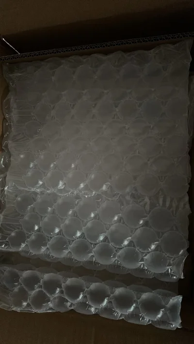 什么叫做安全感？打开包装后满满的气泡纸，这就是安全感。选择是竹蜻蜓，速度快，省事。到货速度快打包满意，还会继续选择。愉快的购物。


