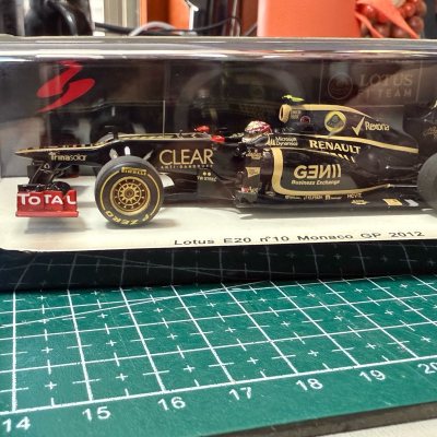 挖煤姬又一次惊艳了我。 买到的东西非常新。 价格也很便宜。 实在是非常喜欢。 这是一次很愉快的购物经历。打包也很仔细。 每一件都安全抵达了。 期待下次的愉快购物经历！ 