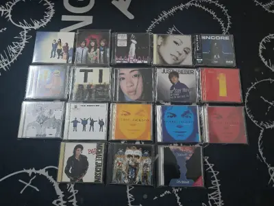 大家好，这是我第二次在挖煤姬平台上面买东西，这次买的是cd，一共是18张，走的是挖煤姬的竹蜻蜓专线，1.31号下单，今天2.12号收到，一共花了14天时间，收到的箱子很大很结实，里面的商品摆放都很整齐，外观上没有一点破损，打开后CD也是完好无损，非常开心的一次购物体...大家好，这是我第二次在挖煤姬平台上面买东西，这次买的是cd，一共是18张，走的是挖煤姬的竹蜻蜓专线，1.31号下单，今天2.12号收到，一共花了14天时间，收到的箱子很大很结实，里面的商品摆放都很整齐，外观上没有一点破损，打开后CD也是完