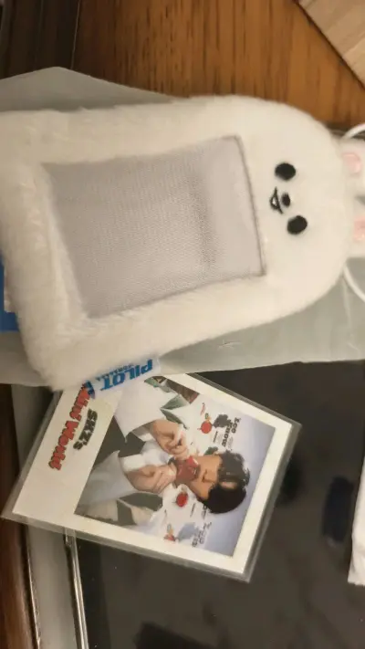 挖煤姬是一个优秀的日本海淘购物平台，非常适合单机吃谷人使用。平台自带汇率换算，一键还价和留言功能，上手简单，方便操作，新手小白也能轻松购物。 这次切的是小卡，straykids扇子，毛绒卡套等。因为在国内难买到且价格贵，所以决定选择海淘。 用挖煤姬购物在煤炉切下后，...挖煤姬是一个优秀的日本海淘购物平台，非常适合单机吃谷人使用。平台自带汇率换算，一键还价和留言功能，上手简单，方便操作，新手小白也能轻松购物。 这次切的是小卡，straykids扇子，毛绒卡套等。因为在国内难买到且价格贵，所以决定选择海淘。