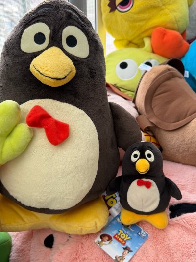 挖煤姬真的太香了！这次淘到了皮克斯公仔和玩具总动员稀有牙刷，成色几乎全新，价格比国内便宜一半不止。还有东京迪士尼纪念章，做工超精致，拿在手里沉甸甸的，瞬间值回运费。打包严实发货快，到手完好无磕碰。感谢挖煤姬让我轻松捡漏日淘好物，快乐加倍。