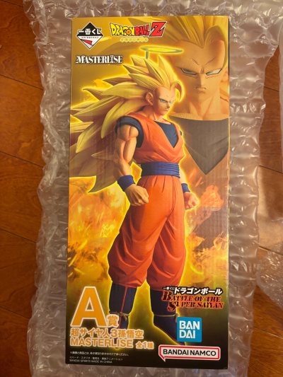 龙珠一番赏 超级赛亚人中的超级赛亚人 超三孙悟空 这款造型太还原原作了 比例也很大 整体高度30厘米 真是太香了

