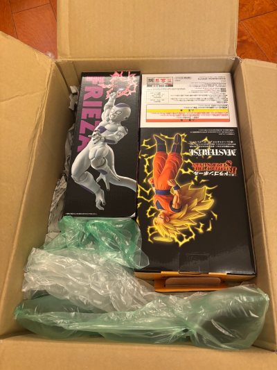 龙珠一番赏最新系列 龙珠 超级赛亚人之战 A赏 超三孙悟空 C赏 弗利萨大王 两款都是经典的人物造型 打包很好 盒况不错 非常喜欢 非常满意 


