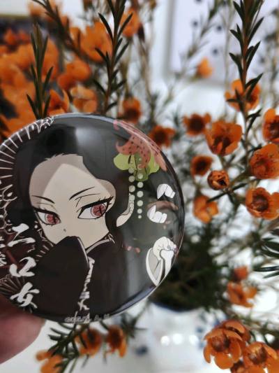 无惨大人的无是无敌的无，无惨大人的惨是美强惨的惨，无惨大人吃杀了我吃掉我也好，无惨大人把我变成鬼也罢，我为无惨大人打遮阳伞，我为无惨大人找蓝色彼岸花，遇见紫藤花我就为无惨大人砍掉，有猎鬼人过来我就为无惨大人挡日轮刀，我们无惨大人就是最帅的，最接近完美的生物