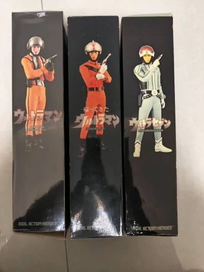 早田，乡秀树，诸星团三兄弟，绝版的12寸人偶，收藏必备。永远经典的奥特曼系列，昭和奥是童年英雄，如今儿时的梦想变成了今天的收藏。