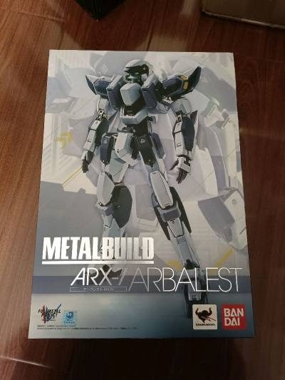 这次在挖煤姬APP购买了万代出品的mb全金属狂潮主角相良宗介的机arx7强弩，整体体验非常满意！首先，平台操作流畅，界面设计清晰，搜索和下单过程非常便捷。其次，物流服务也很给力，选择了海运专线，包裹包装严实，模型完好无损，八角尖尖，完全没有运输损伤的担忧。最重要...这次在挖煤姬APP购买了万代出品的mb全金属狂潮主角相良宗介的机arx7强弩，整体体验非常满意！首先，平台操作流畅，界面设计清晰，搜索和下单过程非常便捷。其次，物流服务也很给力，选择了海运专线，包裹包装严实，模型完好无损，八角尖尖，完